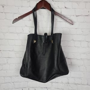 Stella & Dot. Paris Market Tote. Black.